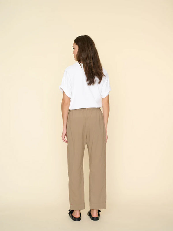 Xirena | Jake Pant in Beige Coast